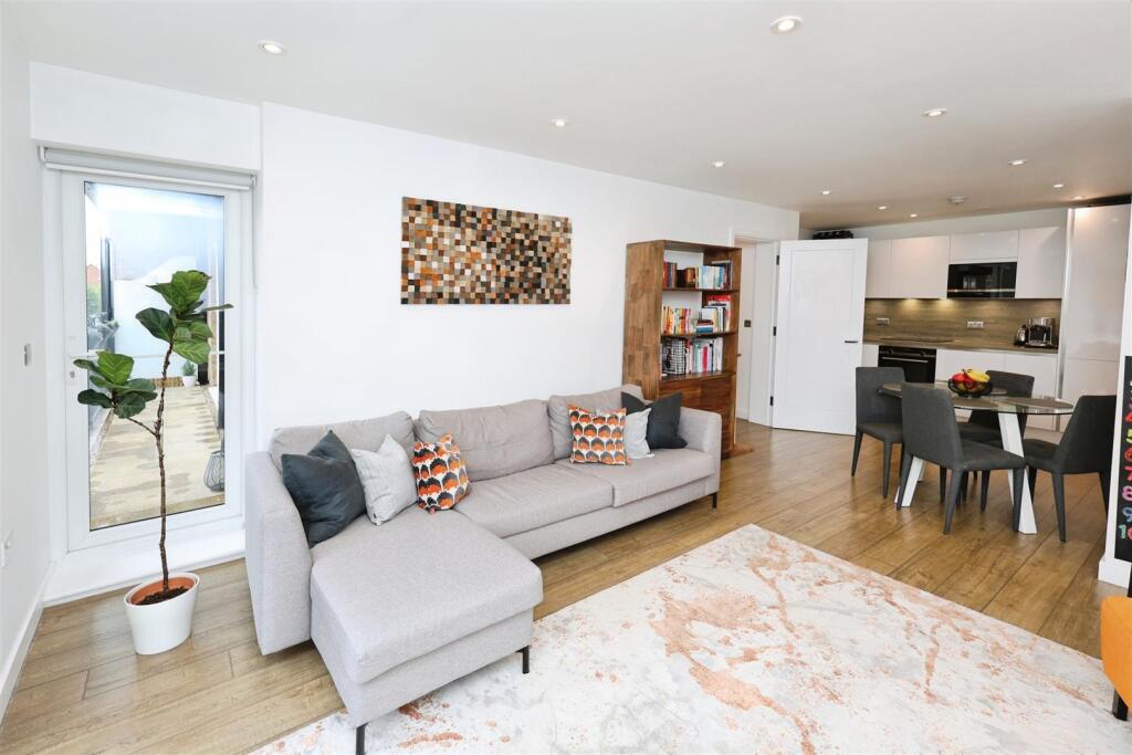 Apartment in Sevenoaks, Dunton Green - View 5