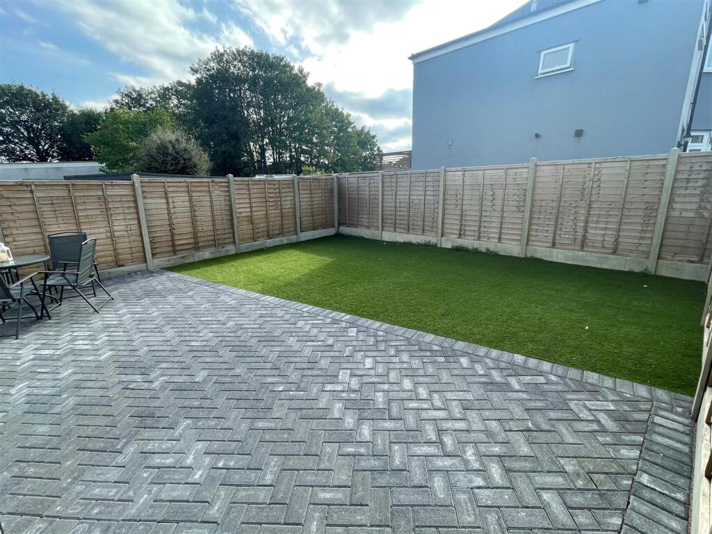 Shanklin Drive, Filton photo 2