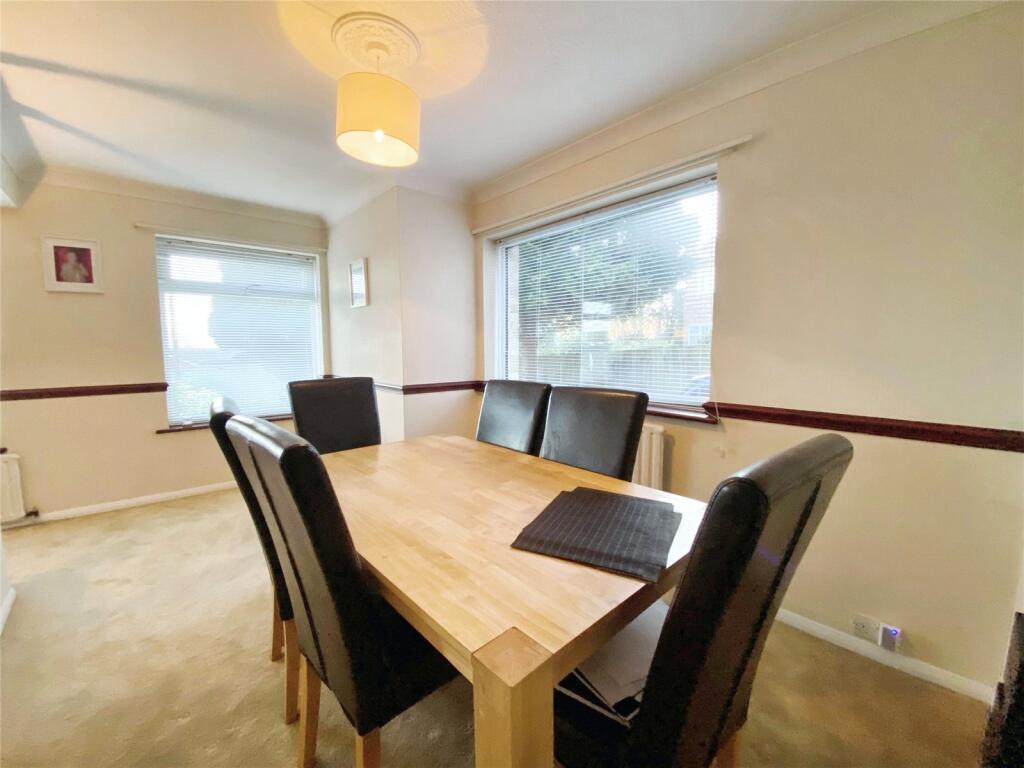 Cradock Place, Worthing, West Sussex photo 4