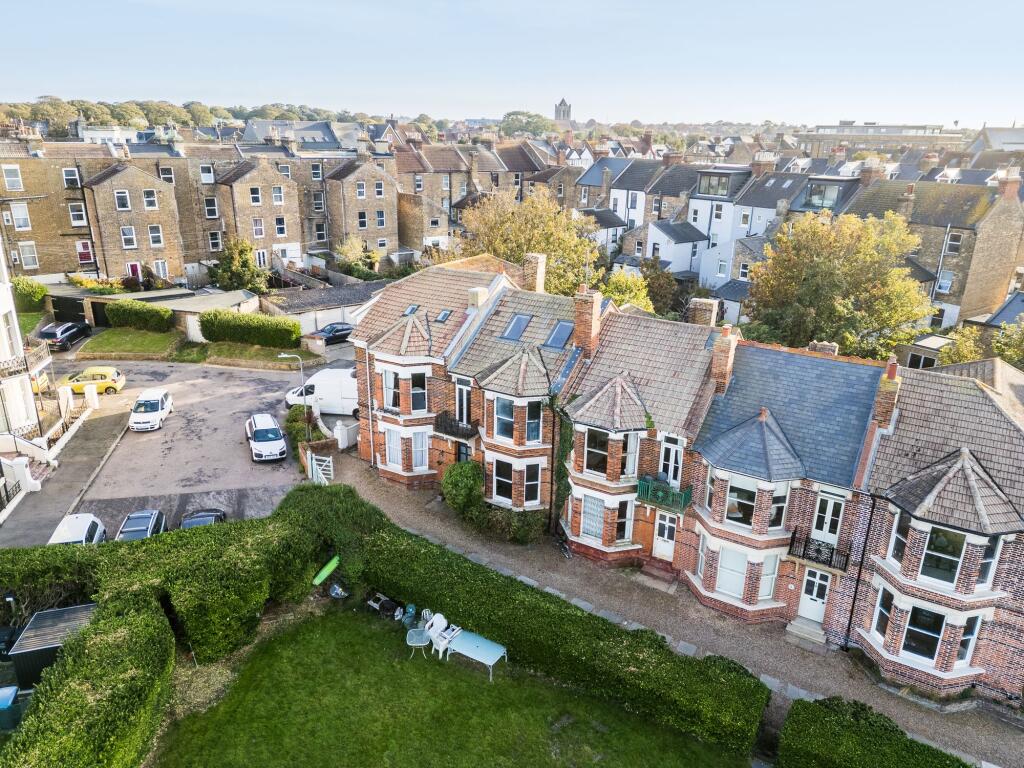 Main image of property: Royal Crescent, Margate, CT9