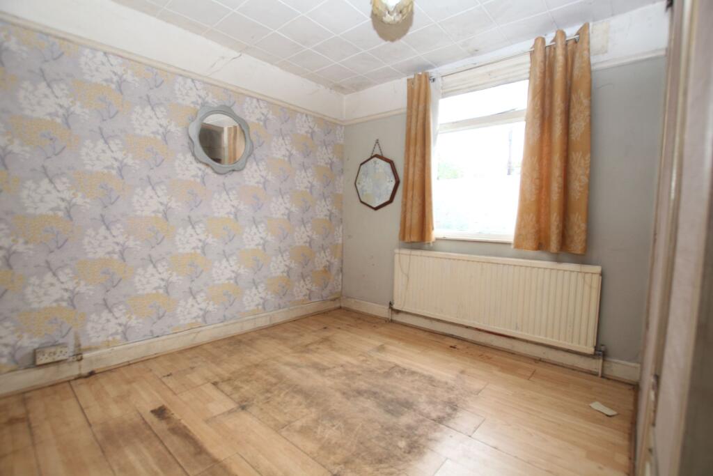 House in Thorpe-le-Soken - More