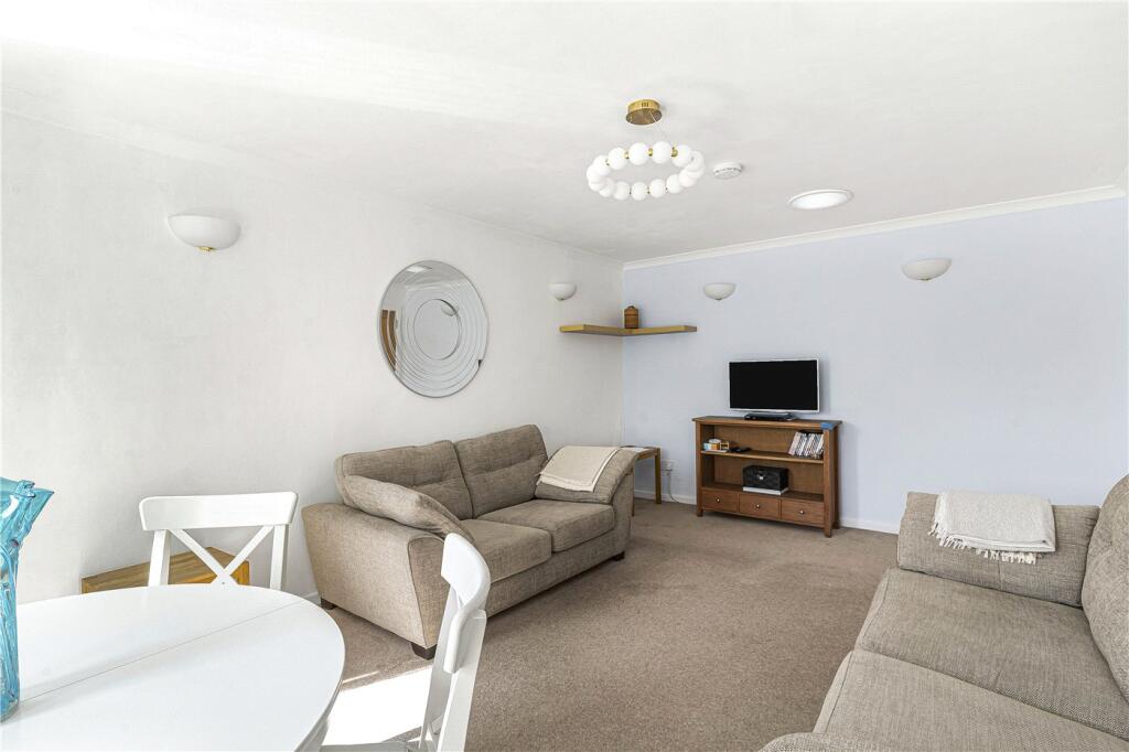 House in London, Crouch Hall Park, Crouch End - View 3