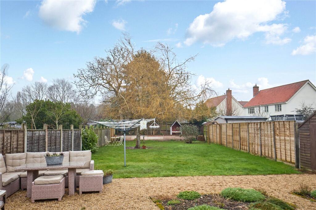 Dereham Road, Yaxham, Dereham, Norfolk, NR19 photo 3