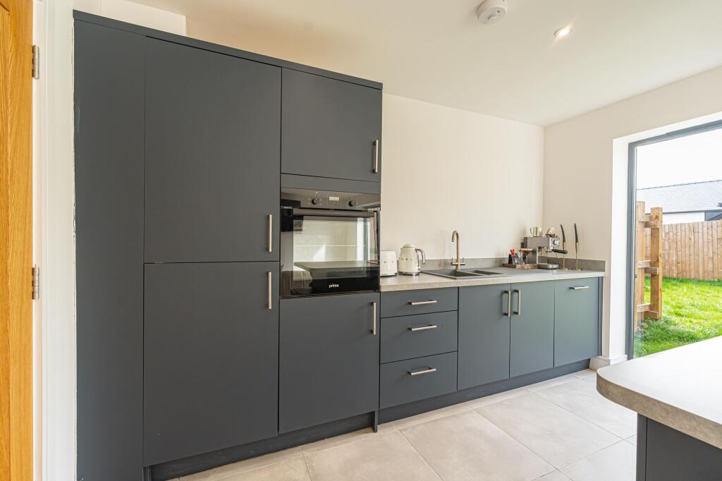 House in Newbridge, Caerphilly - View 5
