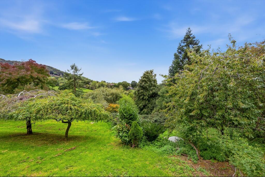 House in Worcester - View 3