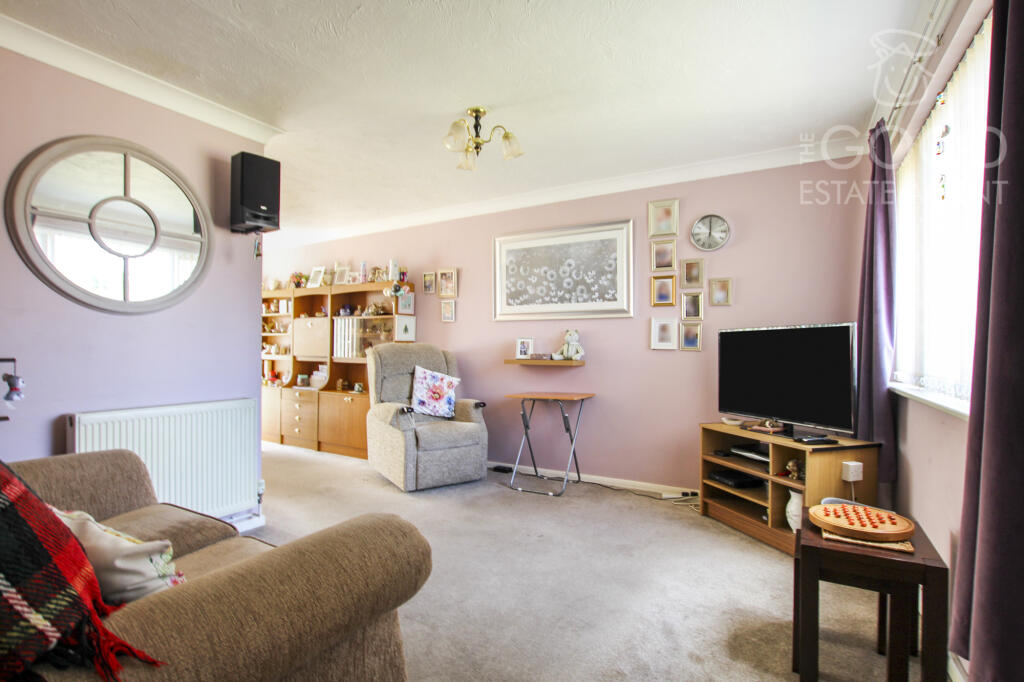 Lynton Drive, Ely, CB6 photo 2