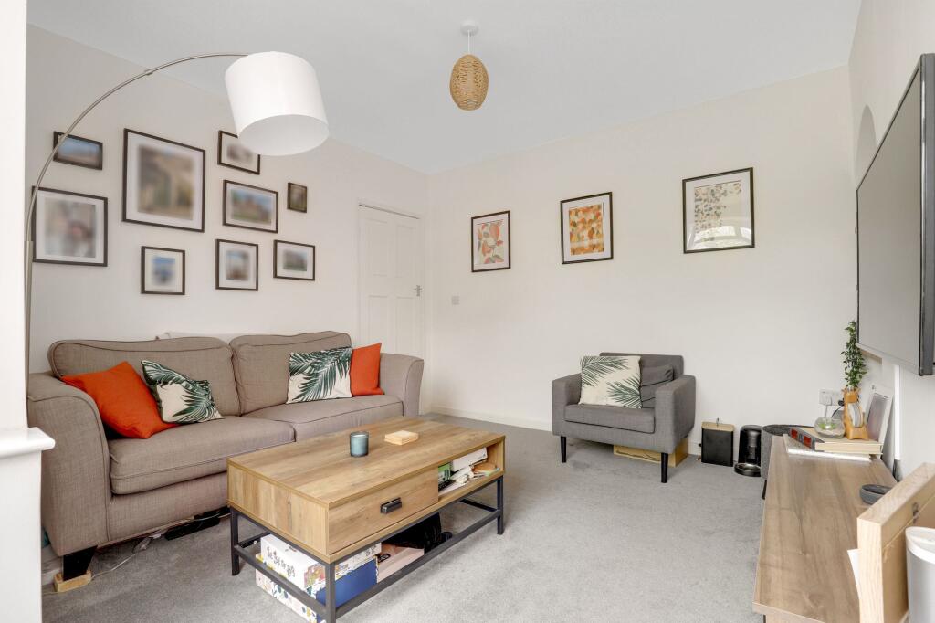 House in Nottingham, Chilwell - View 5