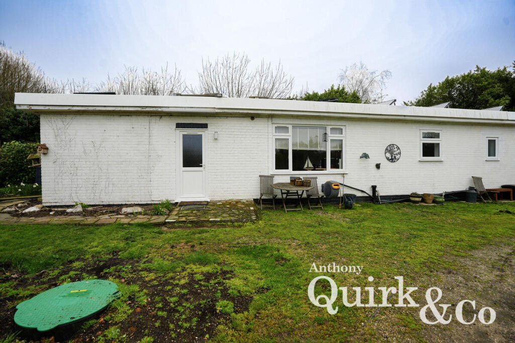 Main image of property: Hall Road, Rochford, SS4