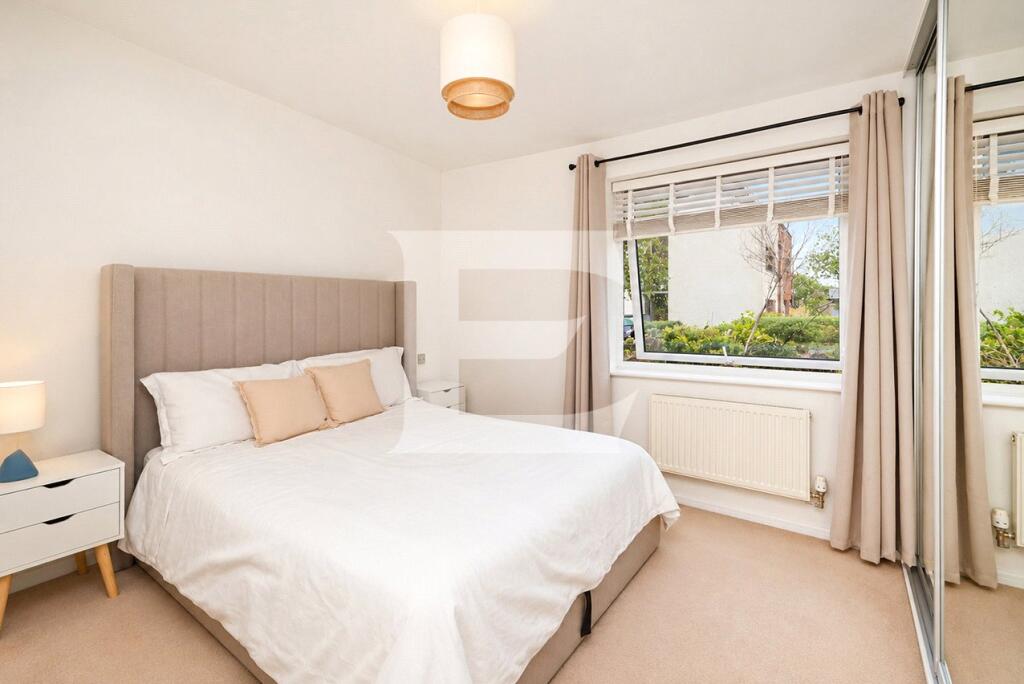 Apartment in London - More