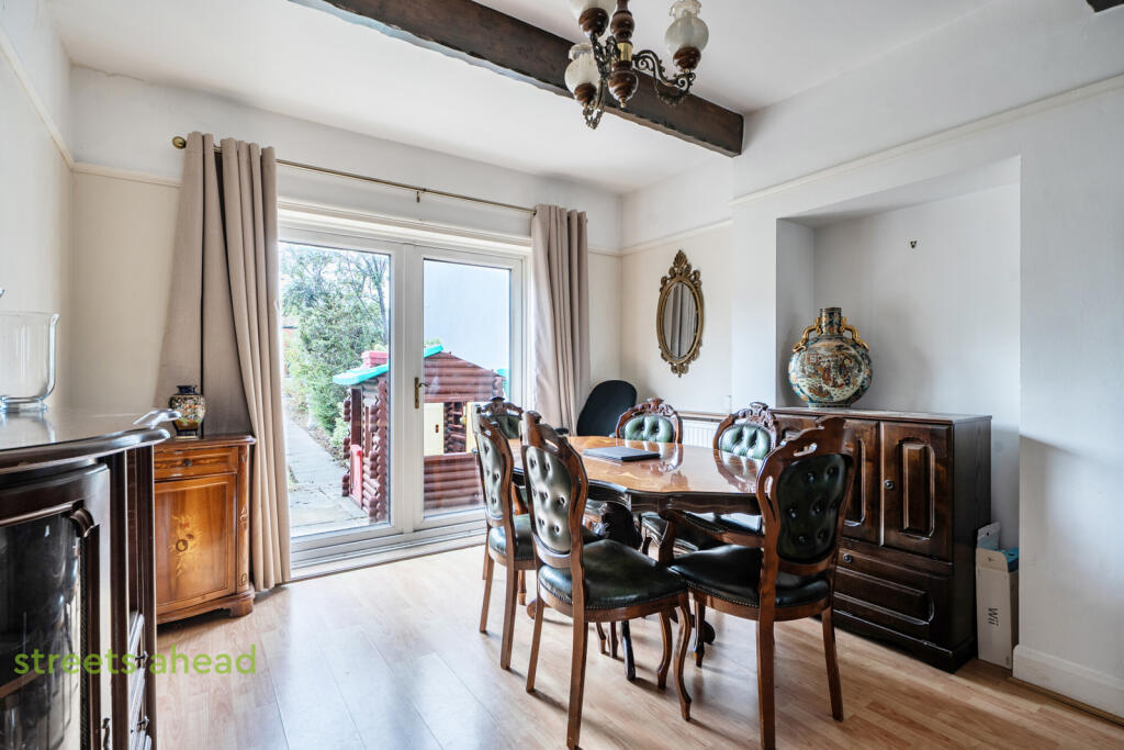 House in Croydon - View 5