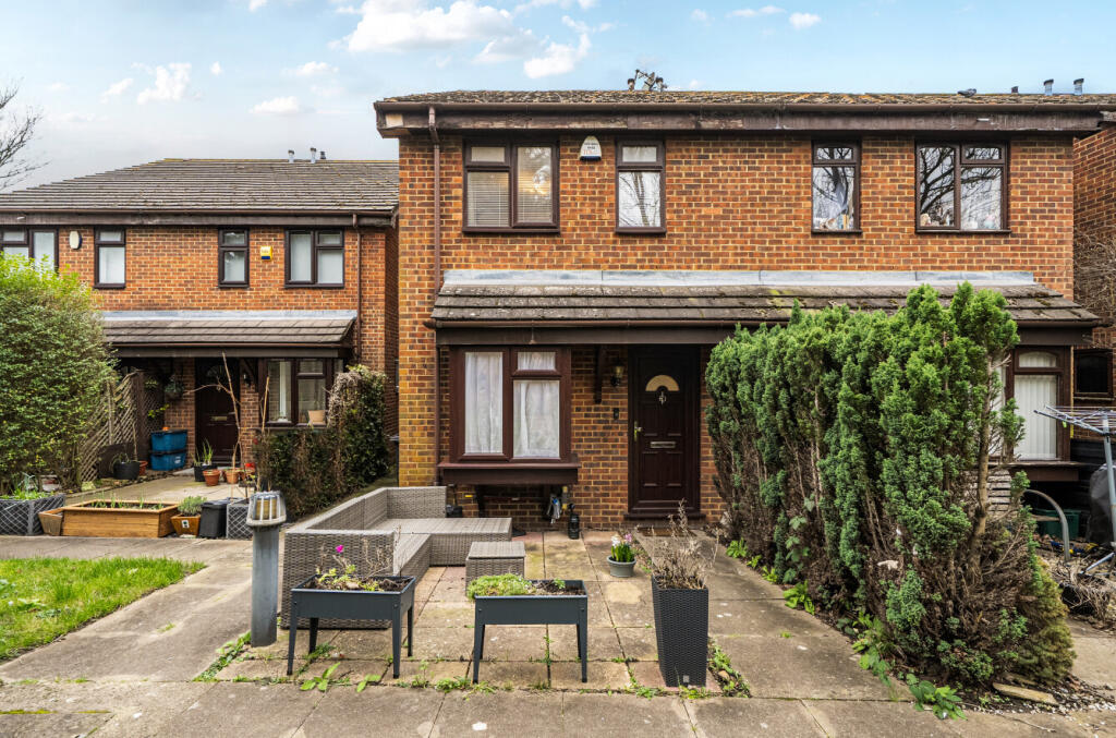 Main image of property: Penfold Close, Croydon