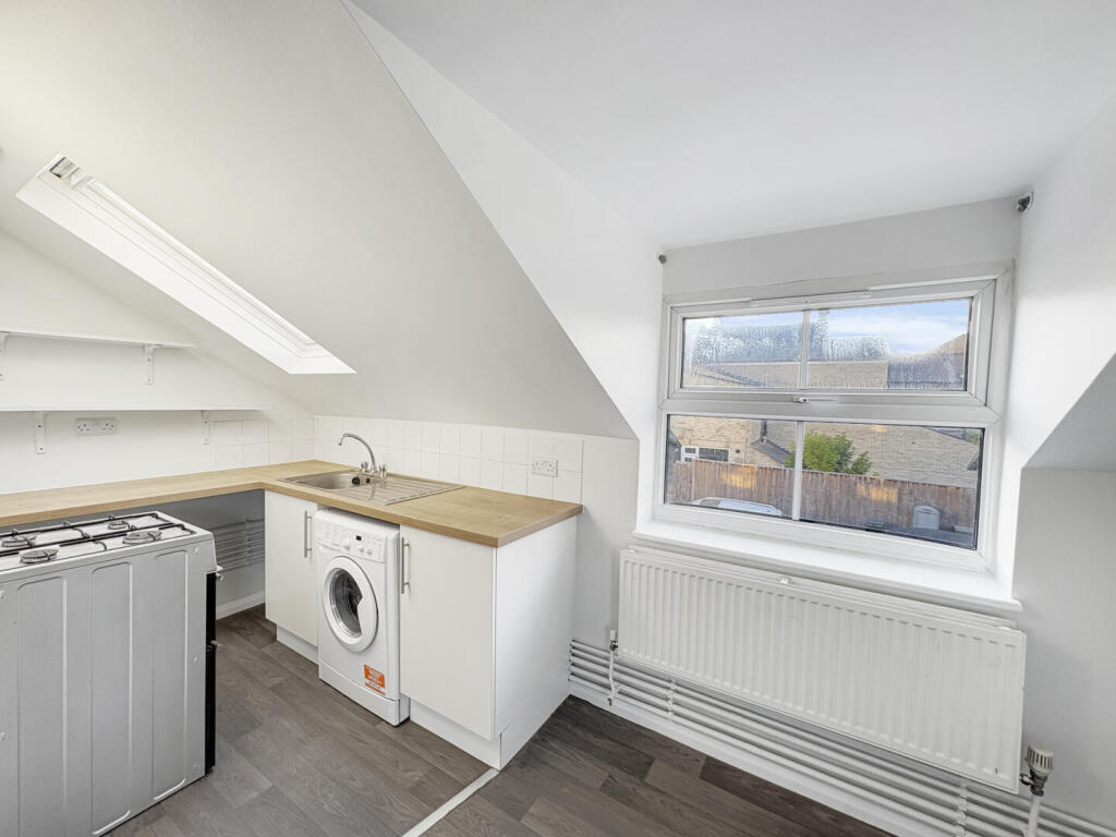 Apartment in Cambridge - View 3