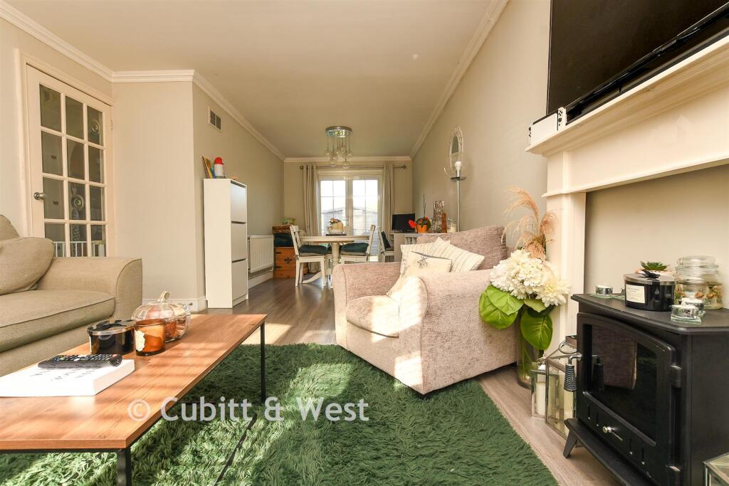 House in Crawley, West Sussex - View 4