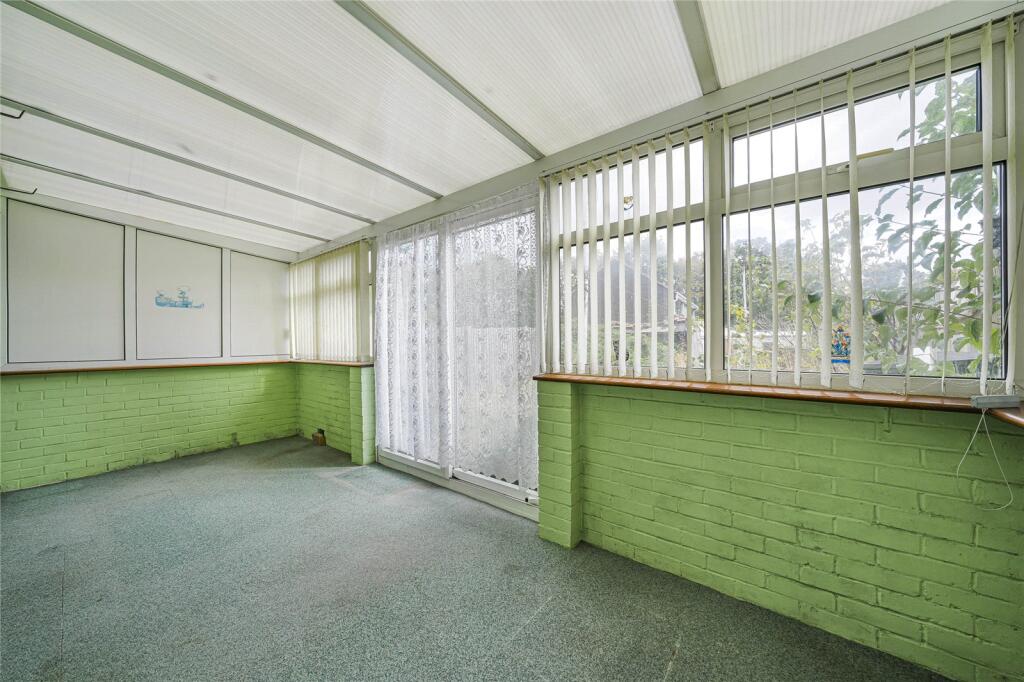 House in Dartford - More