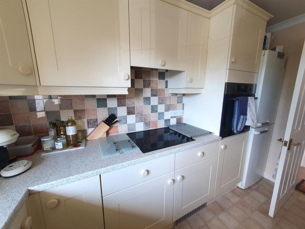 House in Reading, Beenham - View 5
