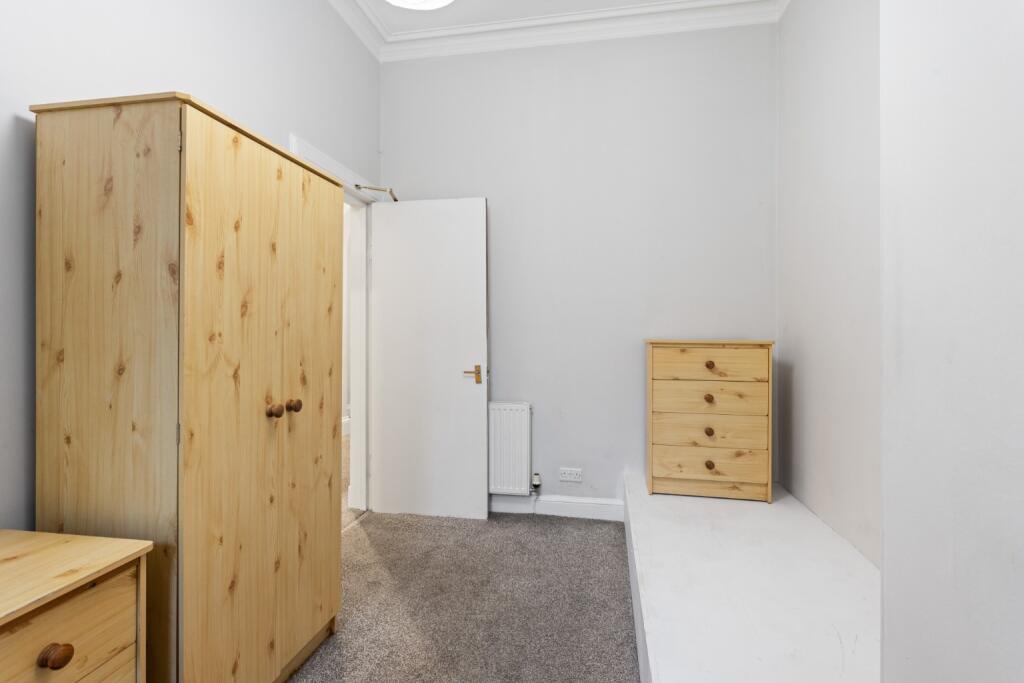 5 bedroom flat for rent
