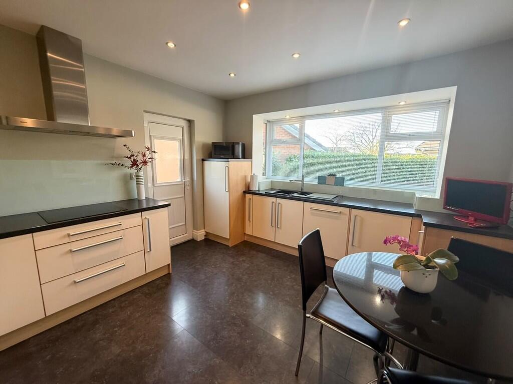 Additional image 3 of Barnfield Avenue, Worsthorne, Burnley