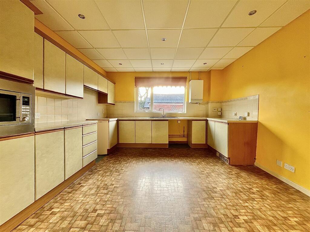 Churchill Way, Mitcheldean photo 5