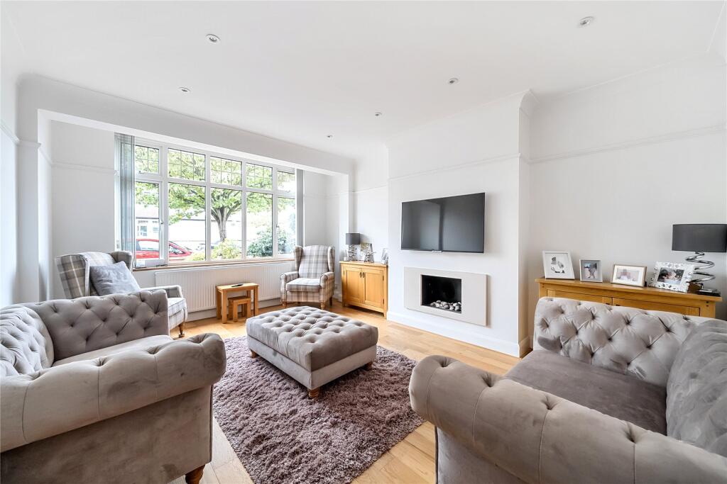 House in Bromley - View 2