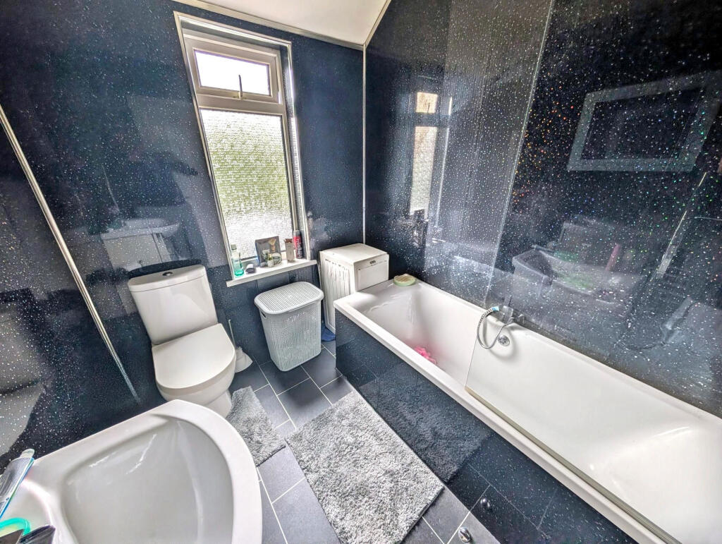 House in Stockton-on-Tees, Mount Pleasant, Portrack - More