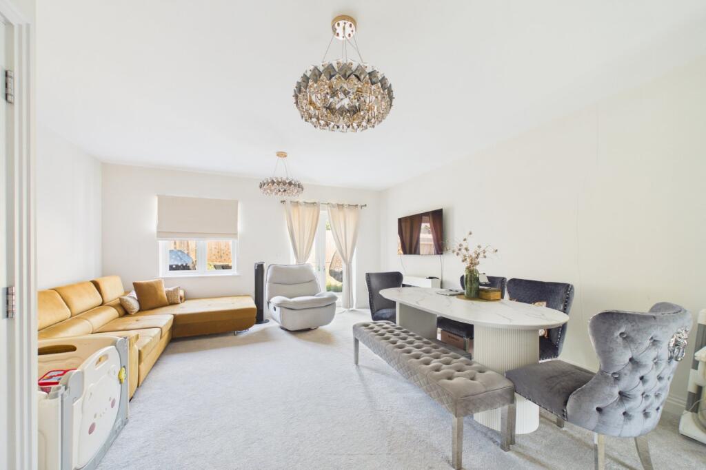 Woodward Lane, Warfield, Berkshire, RG42 - View 3