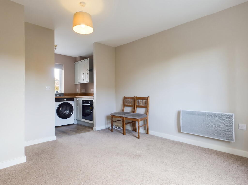 Apartment in Gloucester, Kingsway, Quedgeley - View 3