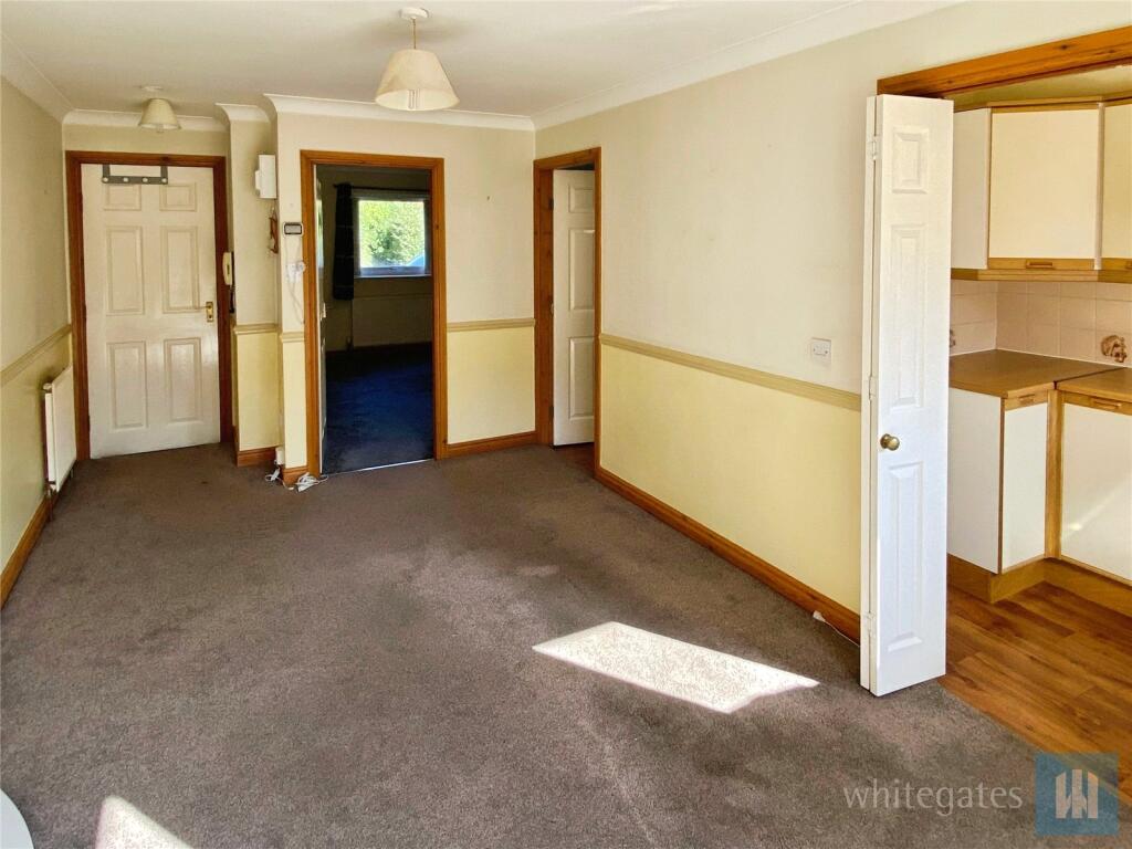 Apartment in Kirklees, West Yorkshire - View 4