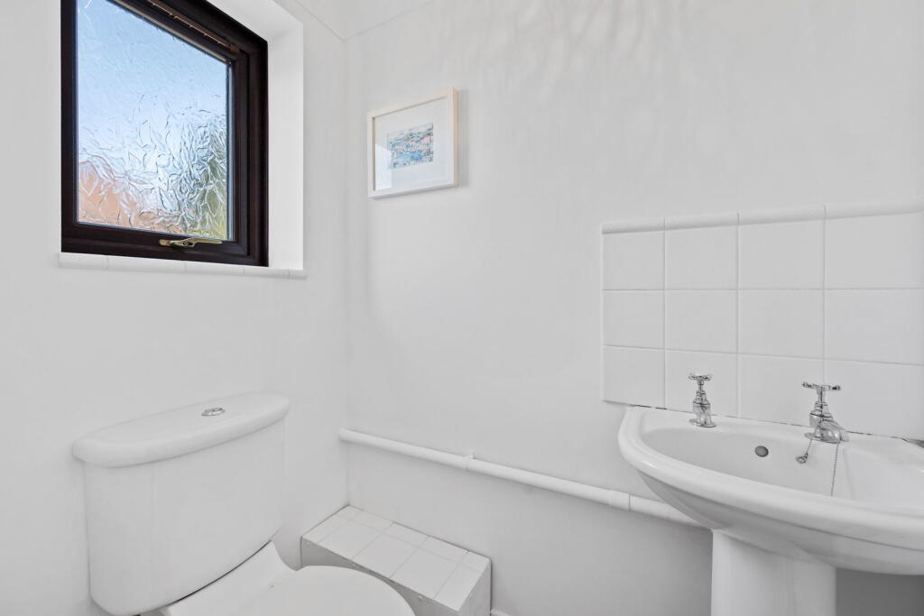 House in Barton Seagrave, North Northamptonshire - View 5