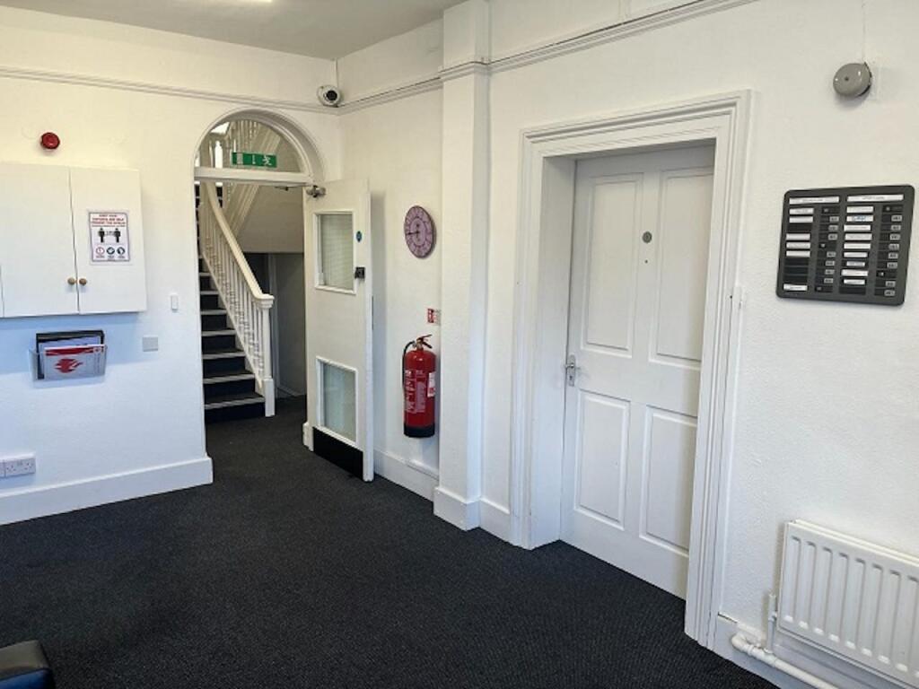 34 West Street, Rochford, SS4 1AJ - View 6