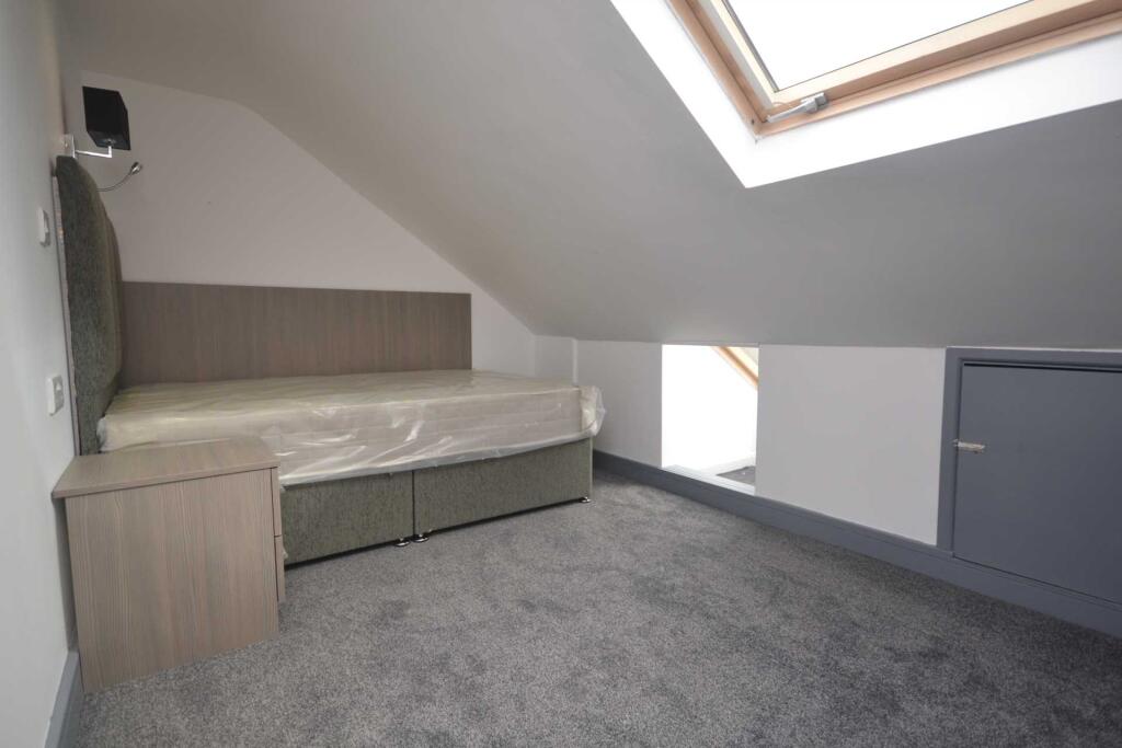 House in Reading - View 2