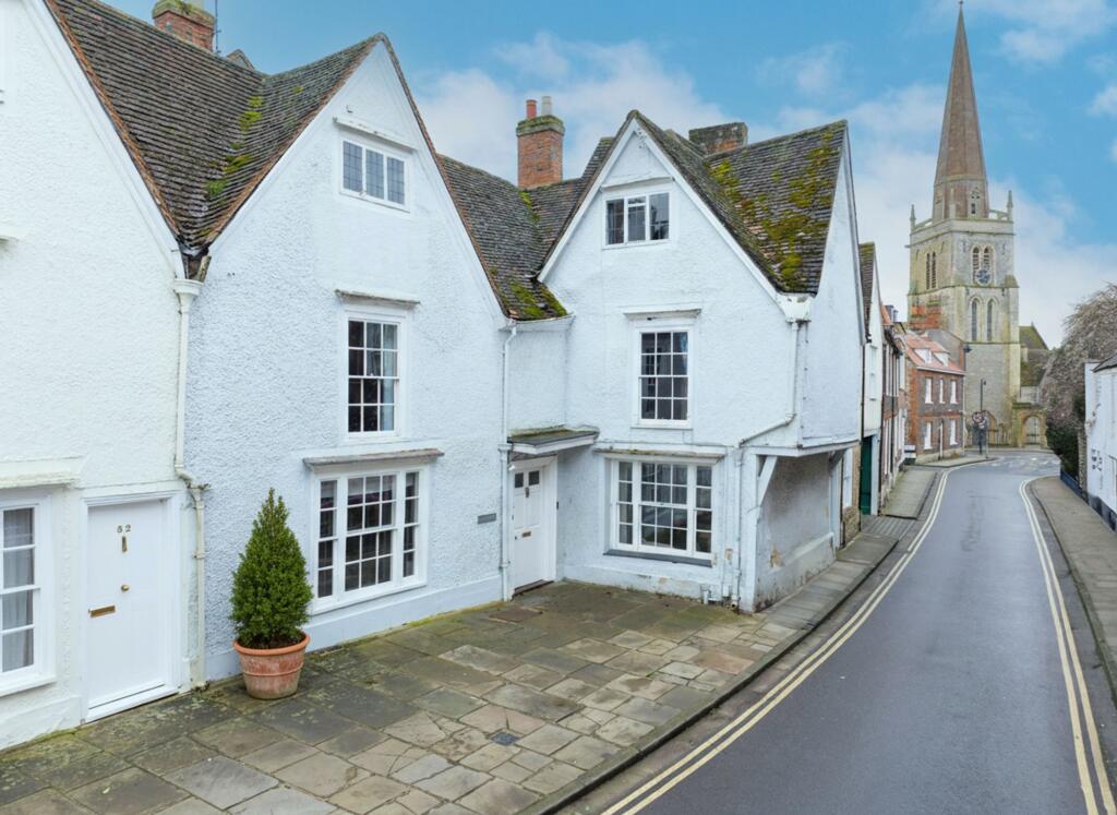 Main image of property: Helensbourne, 34 East St. Helen Street Abingdon OX14 5EB