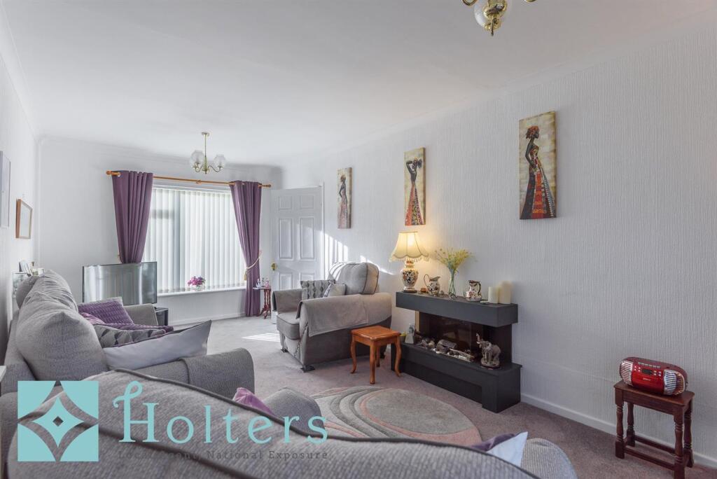 House in Caersws - More