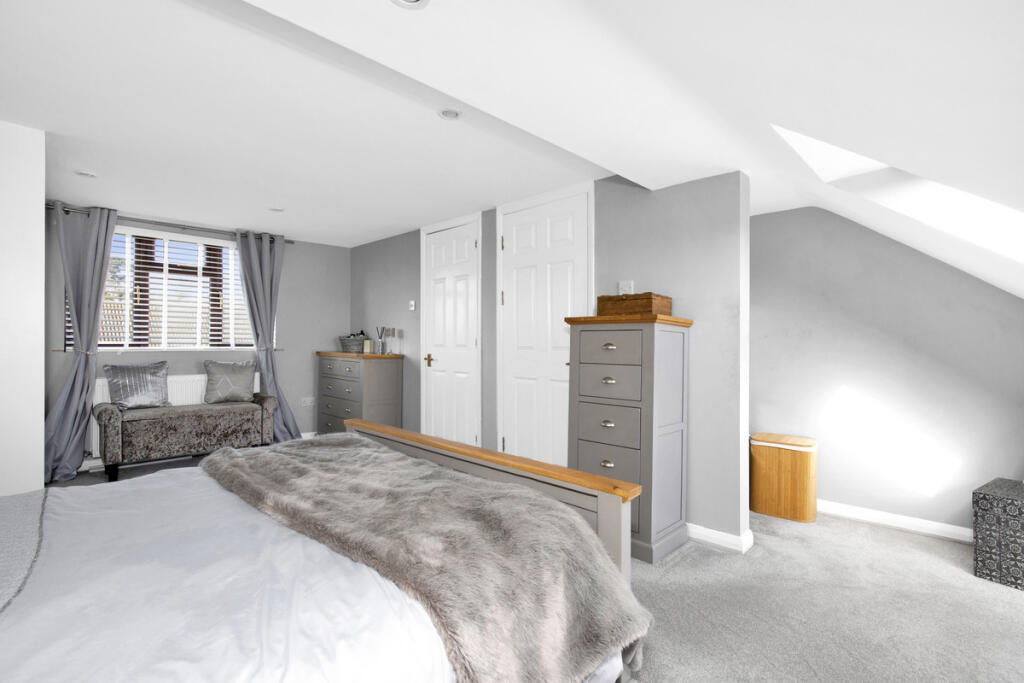 House in Fareham, Locks Heath - View 5