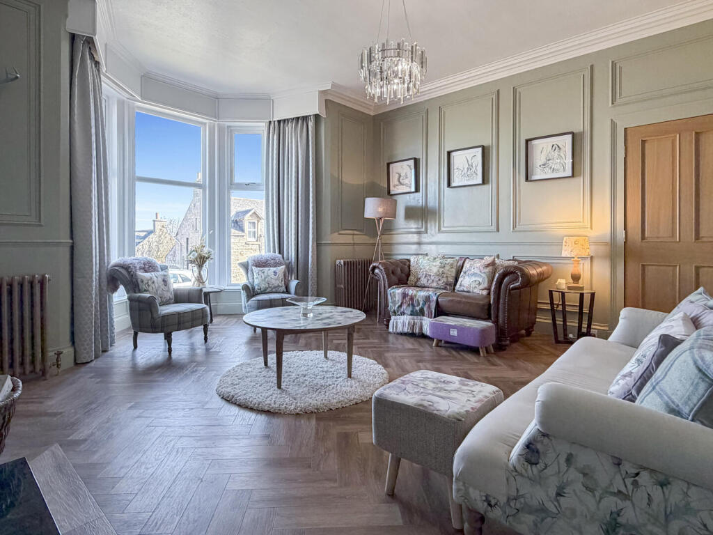 House in Lossiemouth, Moray - More