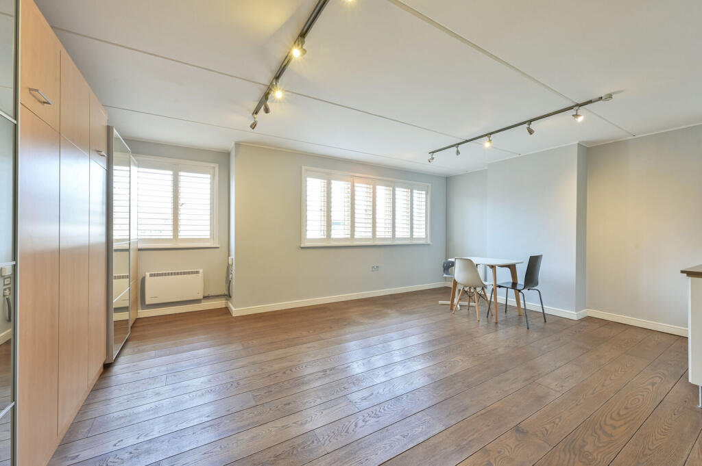 Apartment in London - More