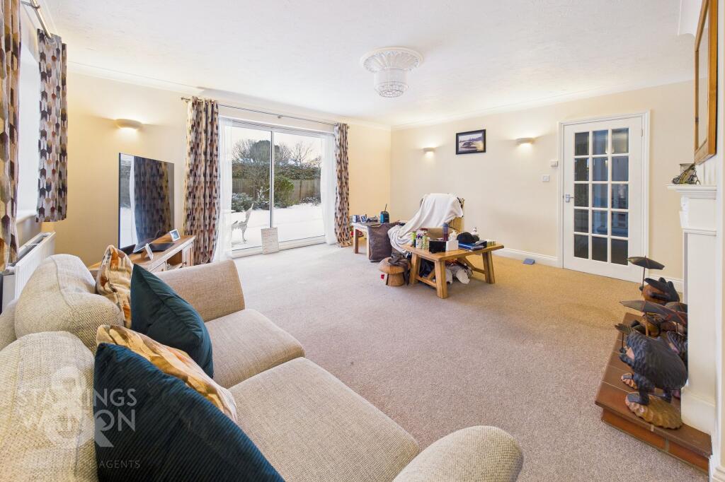 Walpole Close, Broome, Bungay photo 2