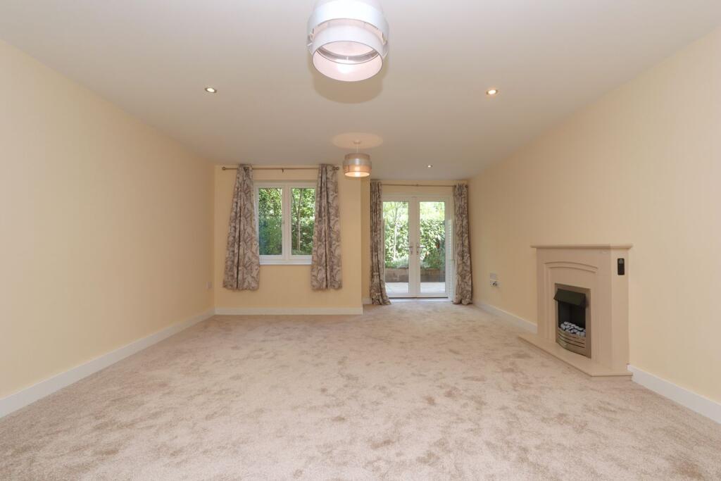 Main image of property: Lime Grove, Cheadle, SK8