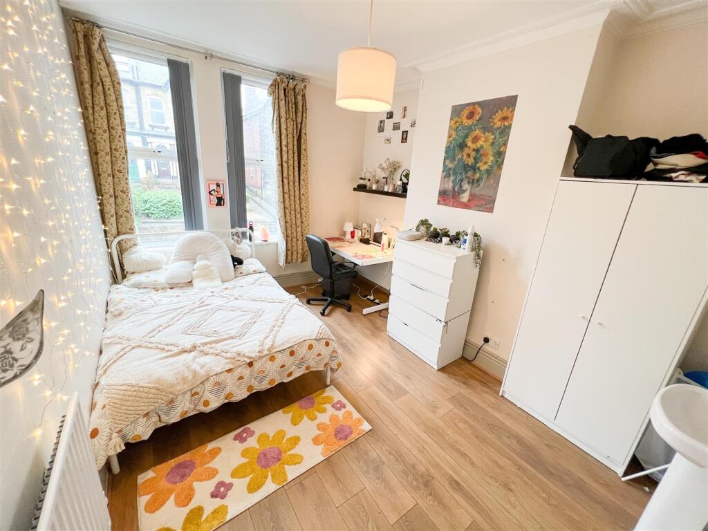 House in Sheffield - View 3