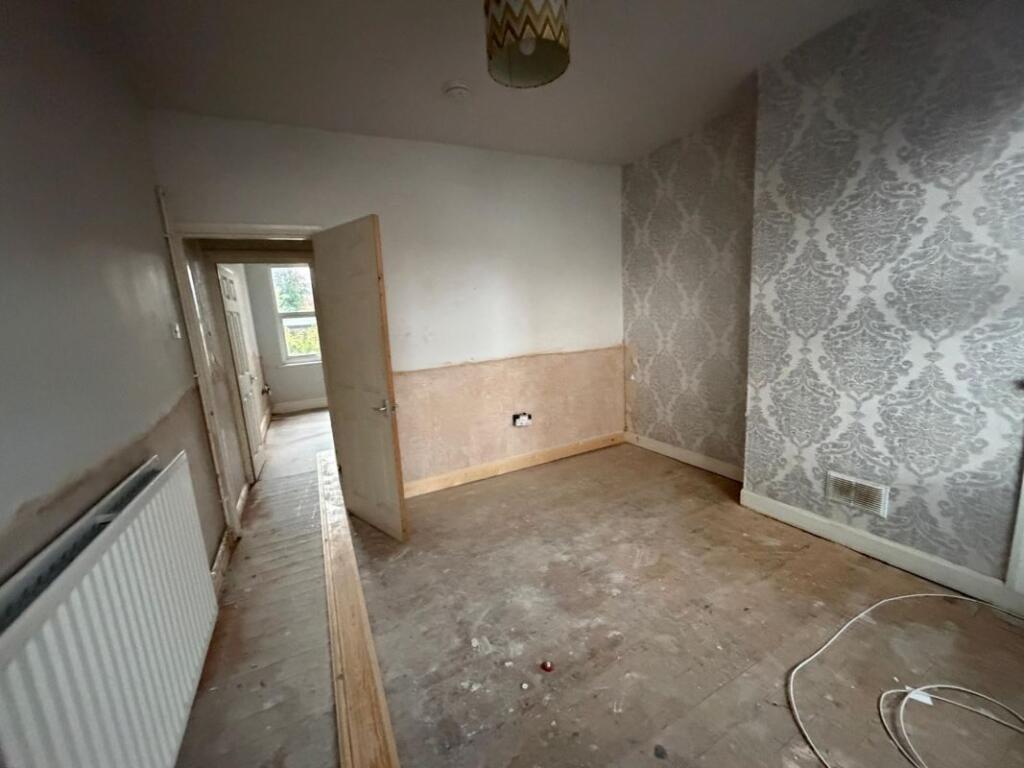 House in Nottingham - View 4