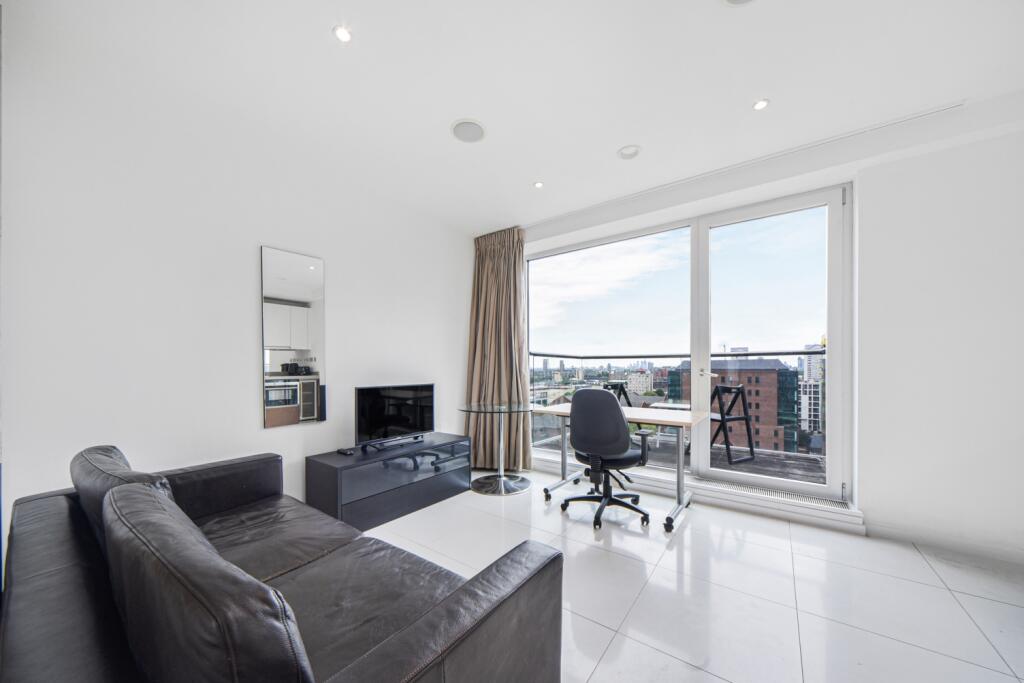 Studio flat for rent