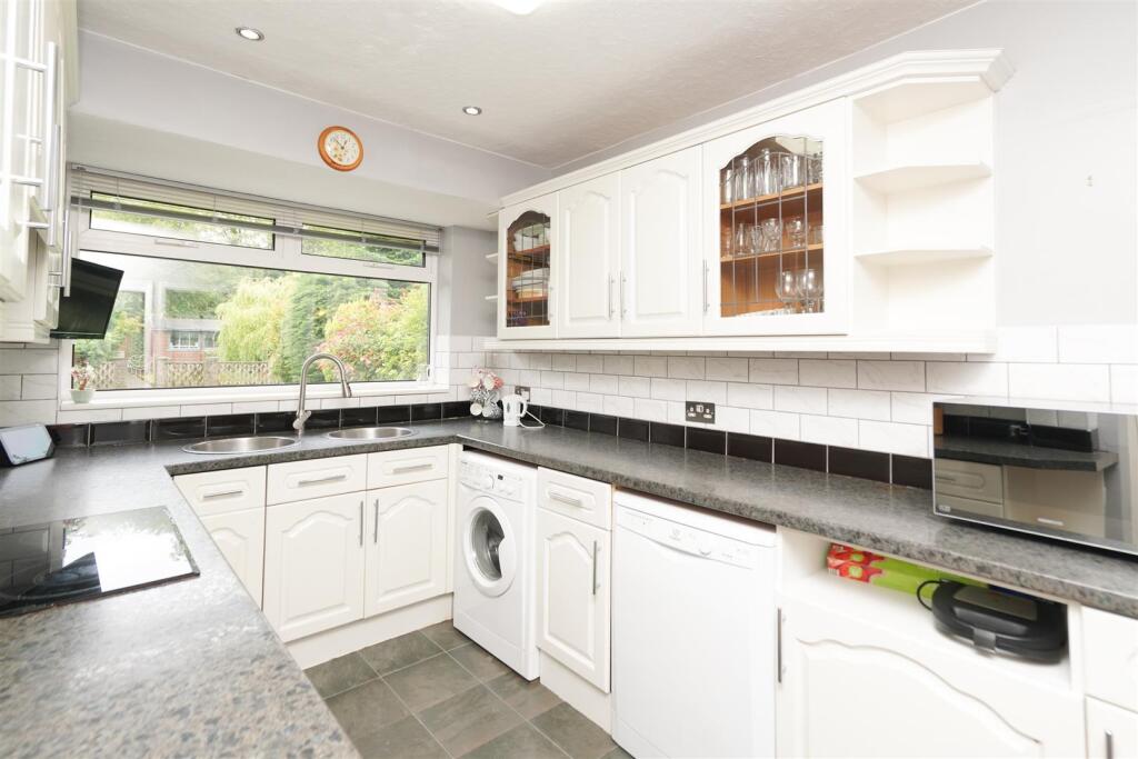 House in Rugby, Ryton on Dunsmore CP - More