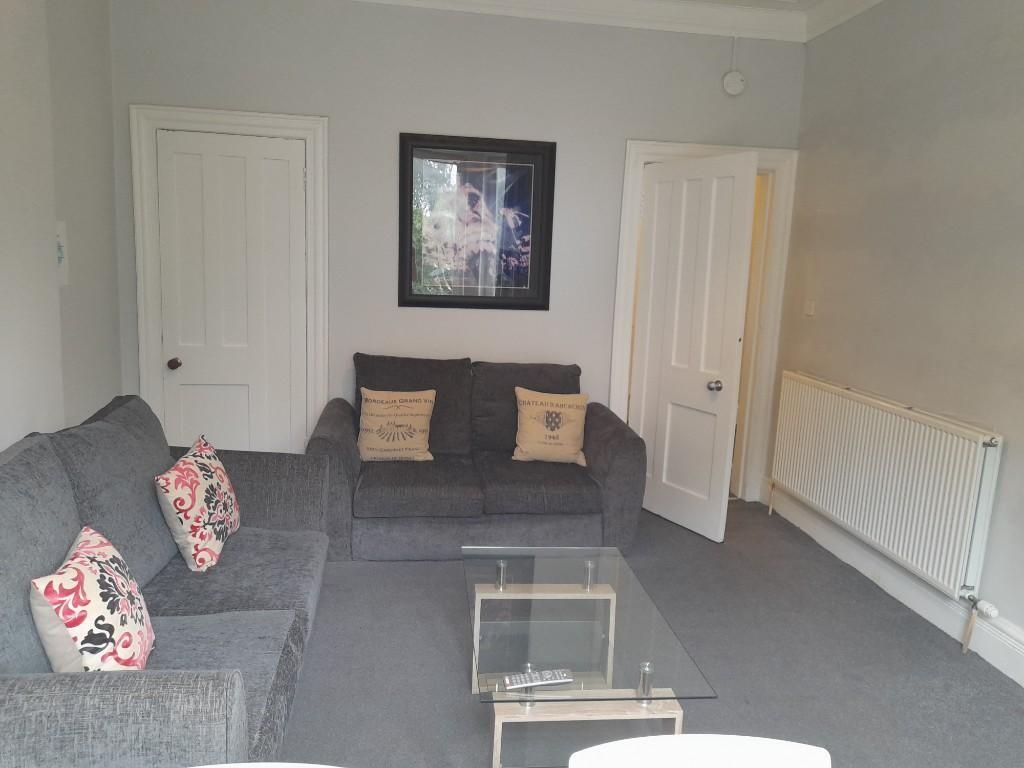 Apartment in Glasgow - View 4