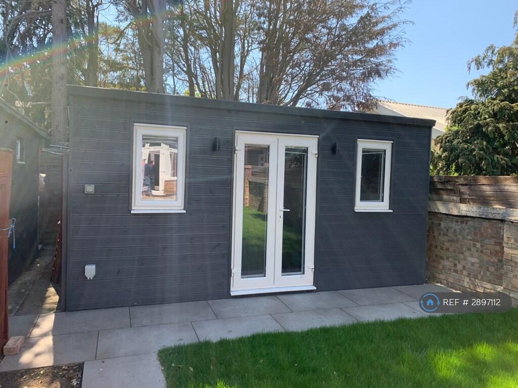 4 bedroom terraced house for rent