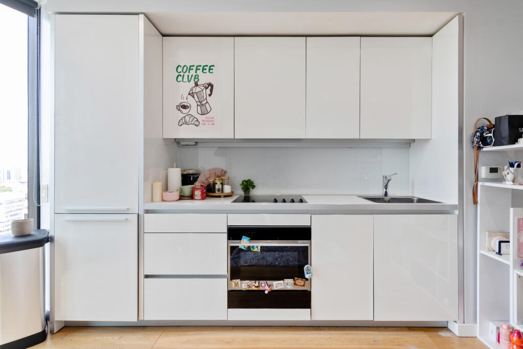 Apartment in London - View 4