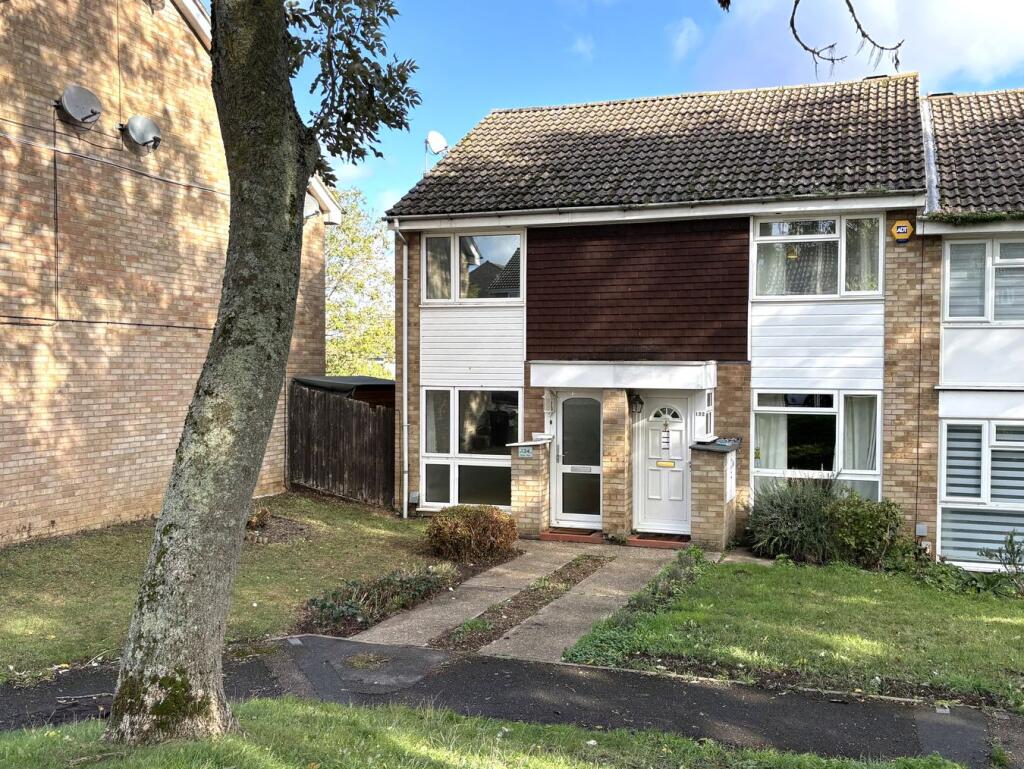 2-bed terraced on Keats Way, Hitchin, SG4, £350,000