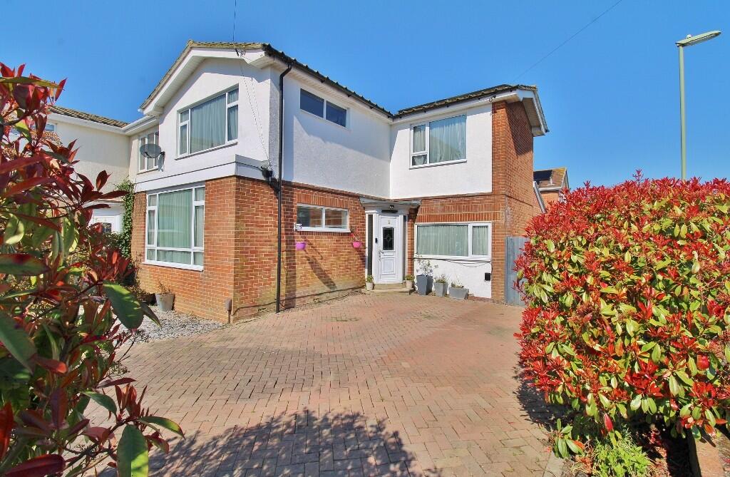 Main image of property: Carisbrooke Avenue, Hill Head, Fareham