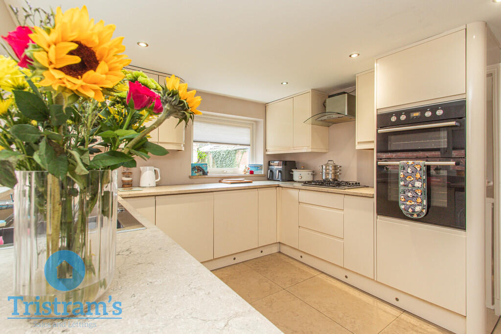 House in Nottingham, Trowell - View 2