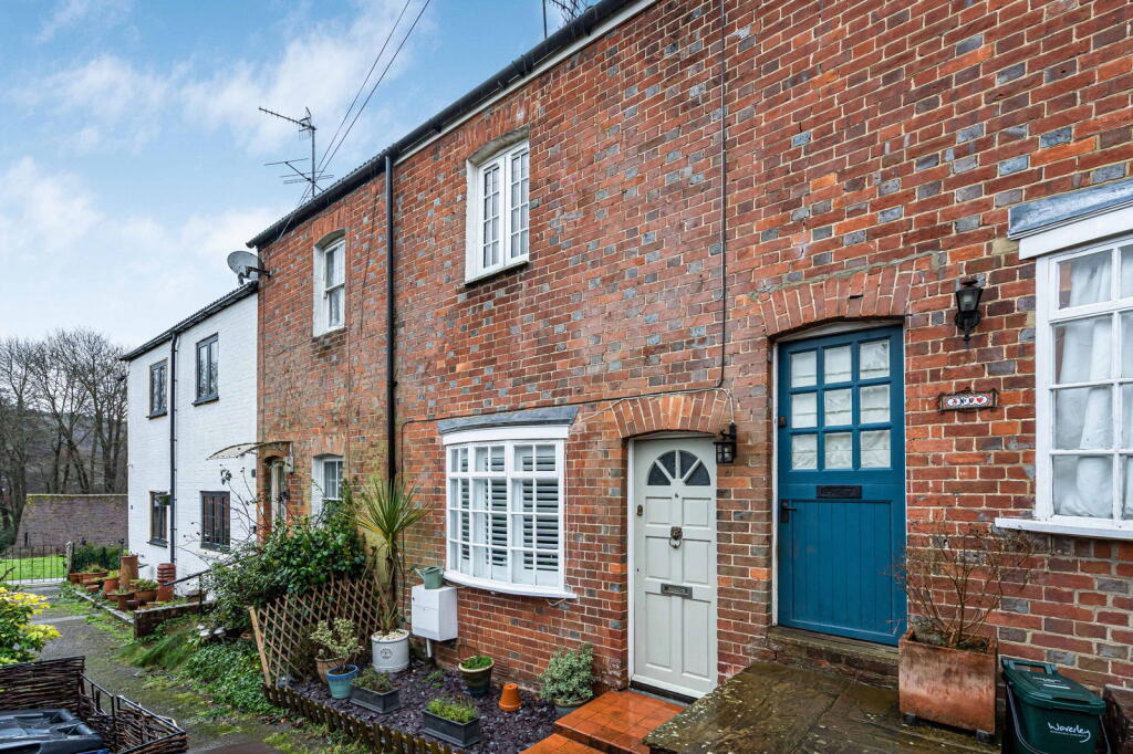 Main image of property: Snowdenham Lane, Bramley, Bramley, Guildford, GU5 0AT