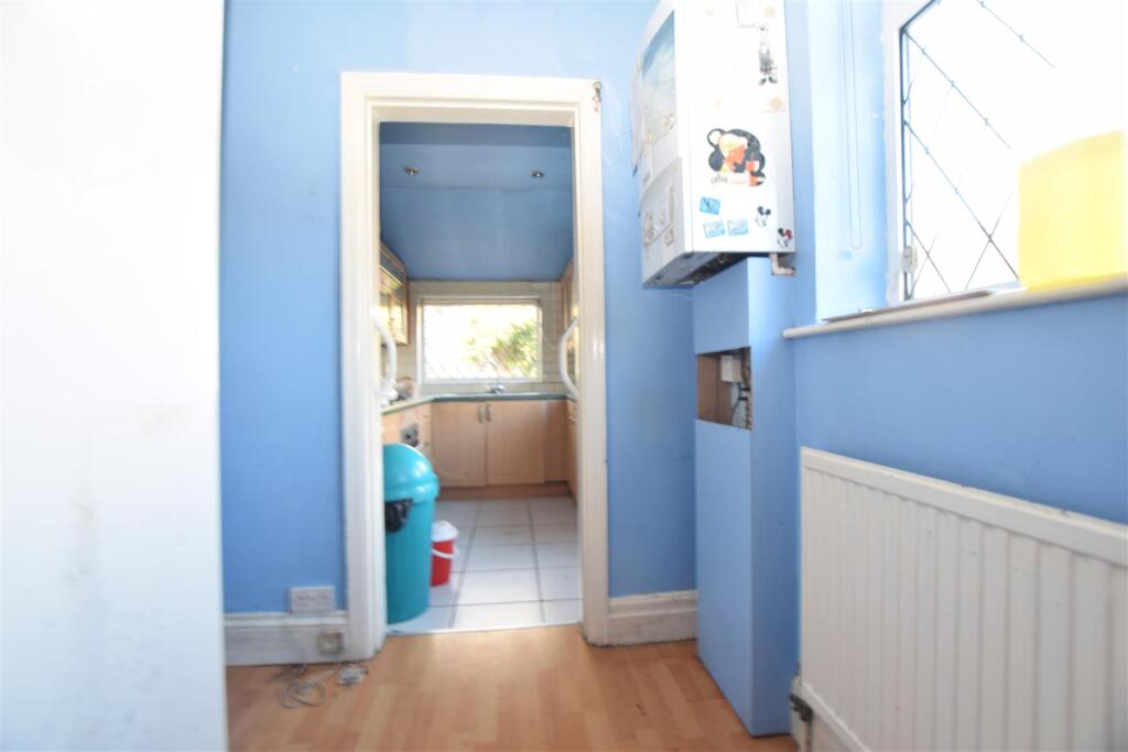 204 Victoria Avenue photo 4