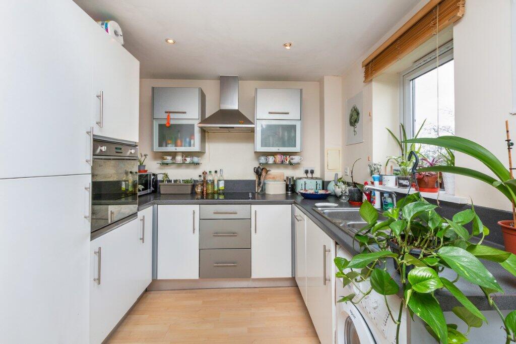 Apartment in Basingstoke and Deane, Basingstoke - View 2